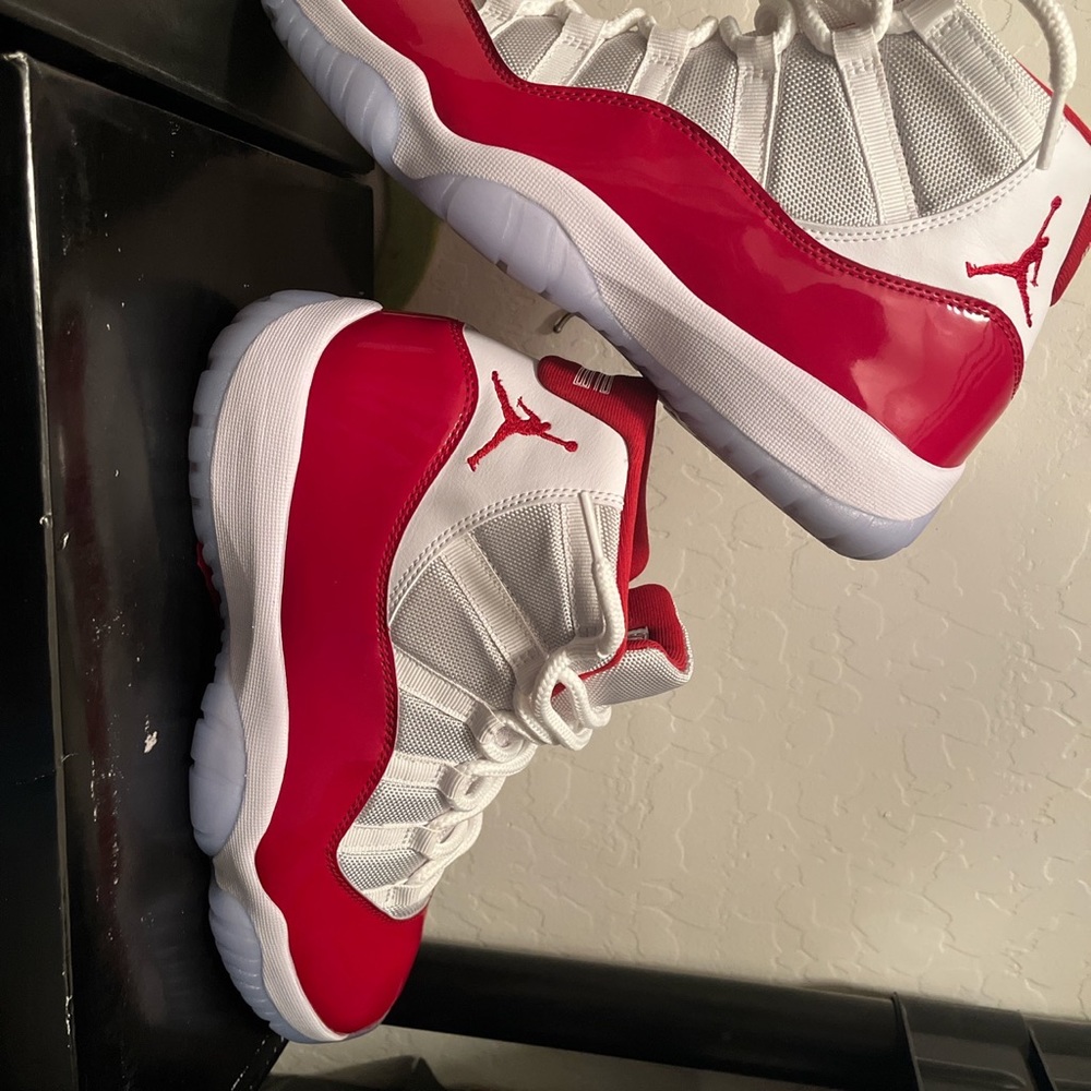 Jordan 11 cheery